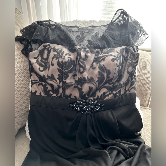 Patra Lace Bodice Evening Gown - Picture 13 of 13